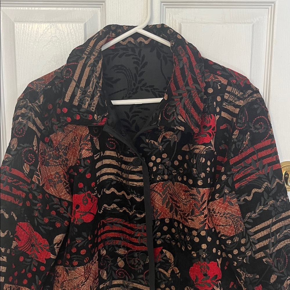Cold water creek reversible Black and Red Patterned Jacket